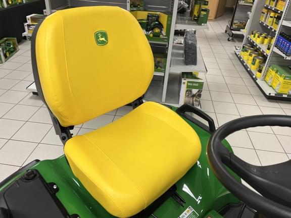 Image of John Deere X739 equipment image 4