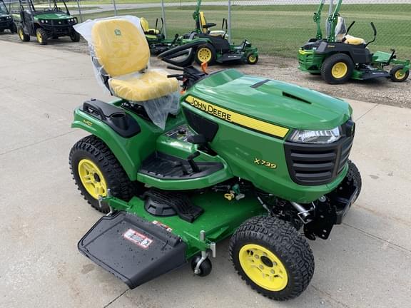 Image of John Deere X739 Primary image