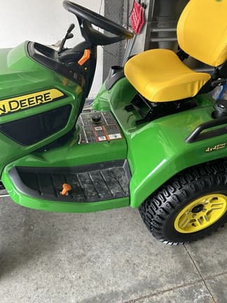 Image of John Deere X739 equipment image 4