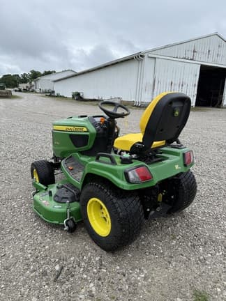 Image of John Deere X750 equipment image 3