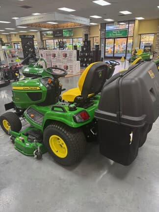 Image of John Deere X750 equipment image 2