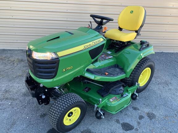 2025 John Deere X750 Equipment Image0