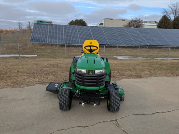 Image of John Deere X750 equipment image 2