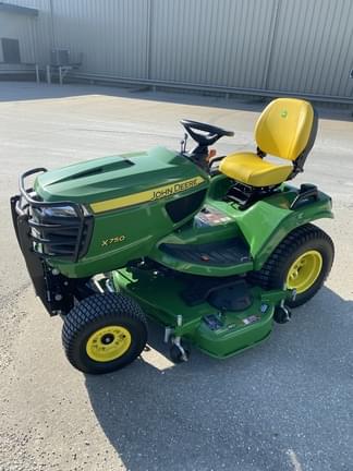 Image of John Deere X750 Primary image