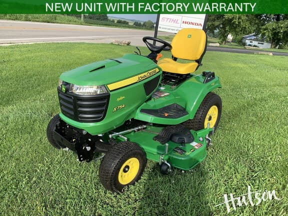 Image of John Deere X754 equipment image 1