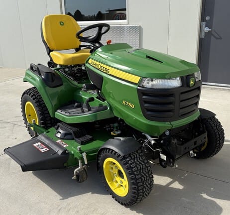 2025 John Deere X758 Equipment Image0
