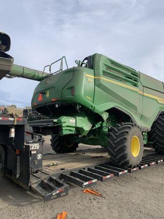 Image of John Deere X9 1000 equipment image 2