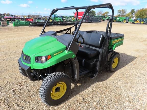 Image of John Deere XUV 560E equipment image 4