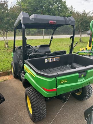 Image of John Deere XUV 560E equipment image 3