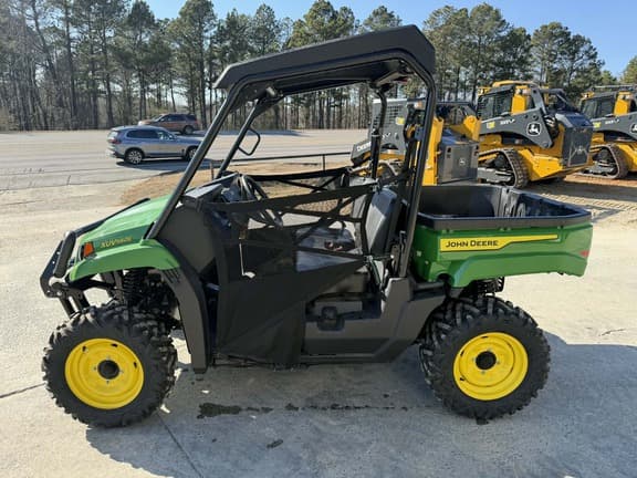 Image of John Deere XUV 560E equipment image 2