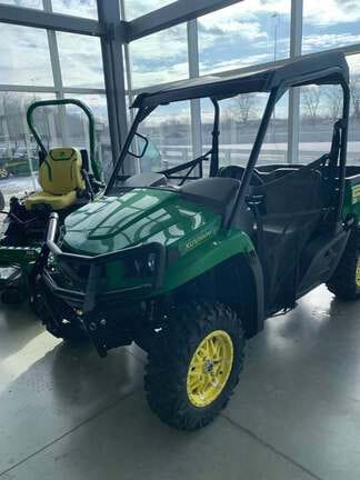 2025 John Deere XUV 590M Equipment Image0