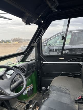 Image of John Deere XUV 825M equipment image 4