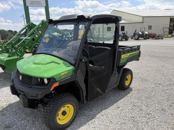 Image of John Deere XUV 845E Primary image