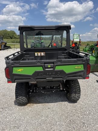 Image of John Deere XUV 845E equipment image 3