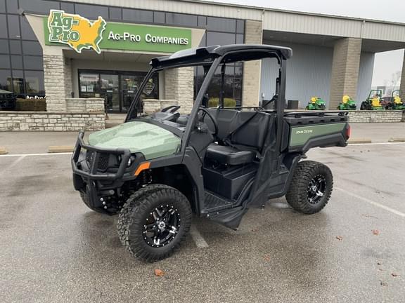 Image of John Deere XUV 845M Primary image