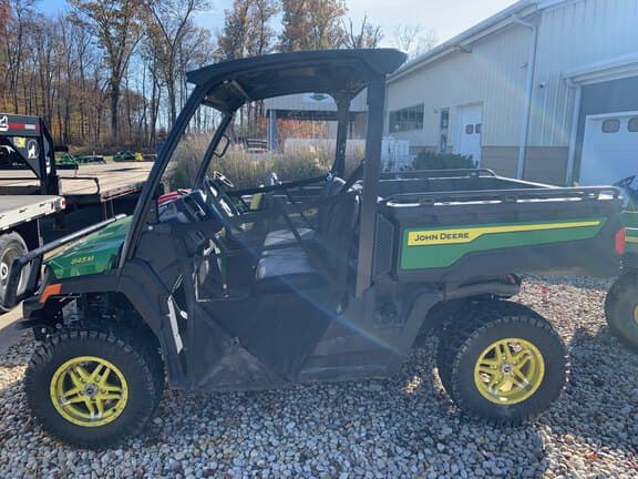 Image of John Deere XUV 845M Primary Image