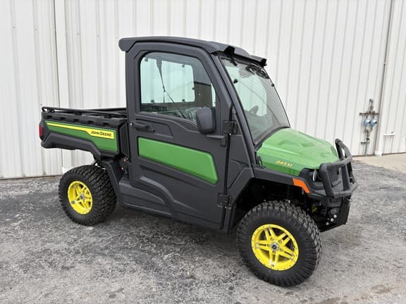 Image of John Deere XUV 845M Image 1