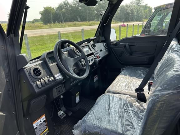 Image of John Deere XUV 845M equipment image 4