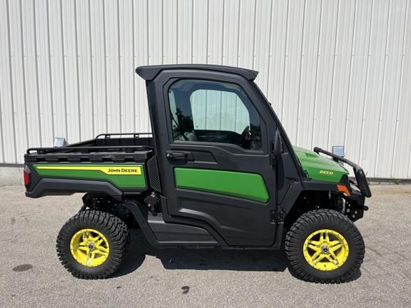Image of John Deere XUV 845M Primary image