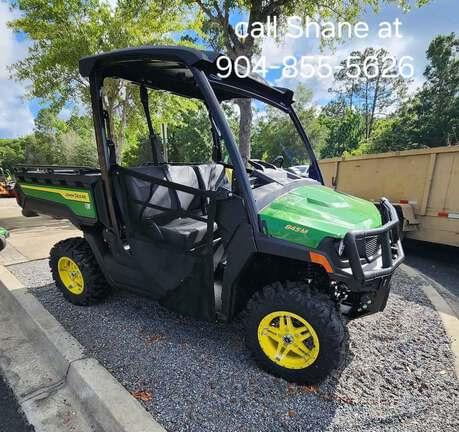 Image of John Deere XUV 845M Image 1