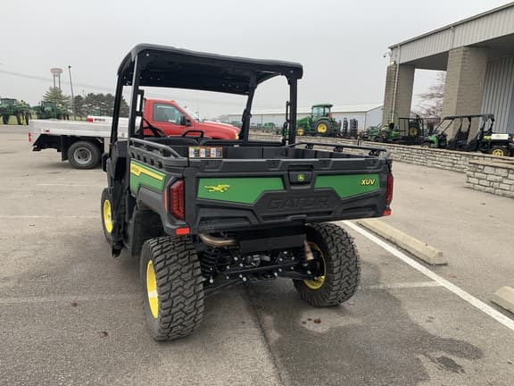Image of John Deere XUV 845M equipment image 3