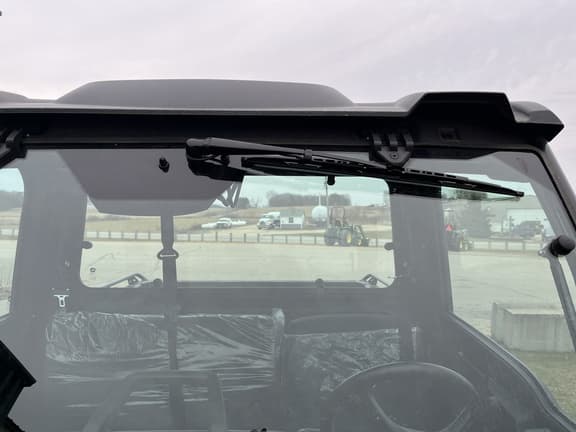 Image of John Deere XUV 845M equipment image 4