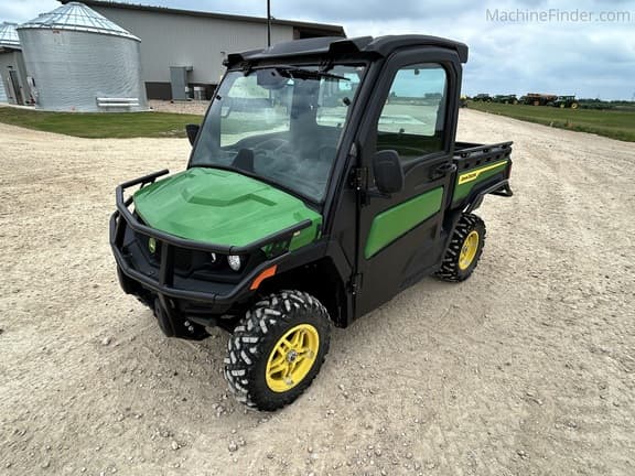 Image of John Deere XUV 845M Primary image