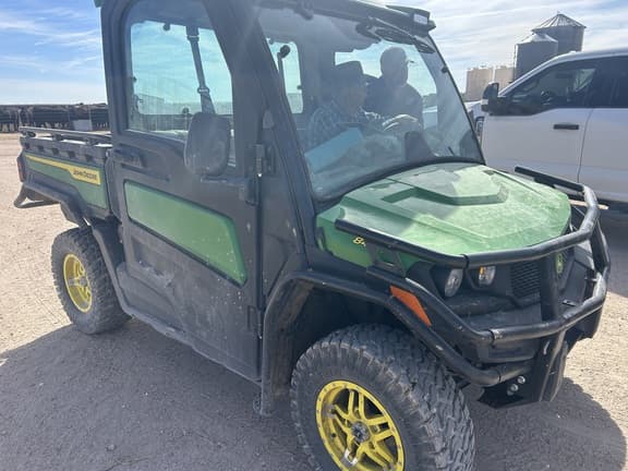 Image of John Deere XUV 845R  Primary image