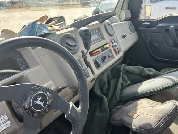 Image of John Deere XUV 845R  equipment image 1