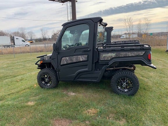 2025 John Deere XUV 845R  Equipment Image0