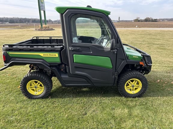 Image of John Deere XUV 845R equipment image 1