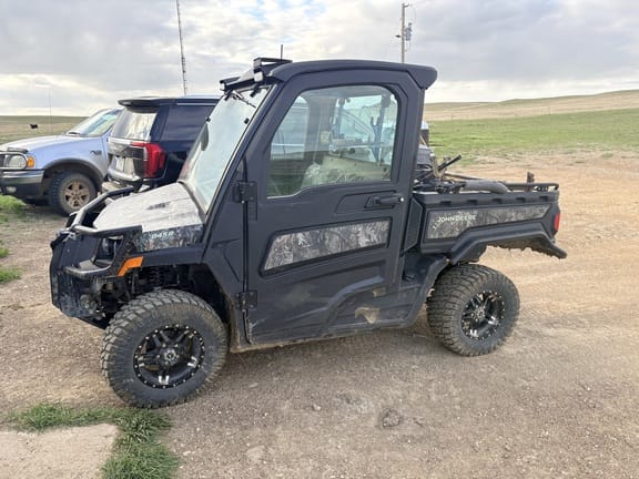 2025 John Deere XUV 845R  Equipment Image0