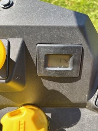 Image of John Deere Z315E equipment image 3