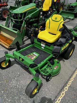 Image of John Deere Z320M equipment image 1