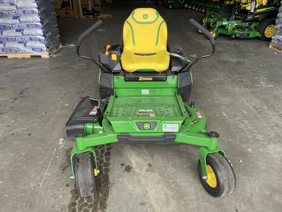 Image of John Deere Z320M equipment image 1