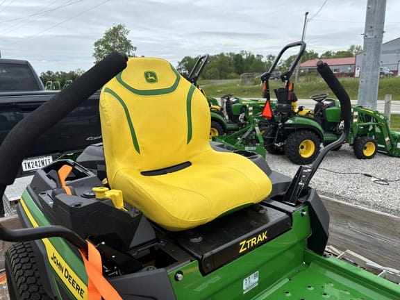 2025 John Deere Z320M Equipment Image0