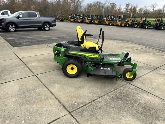 Image of John Deere Z320R equipment image 4