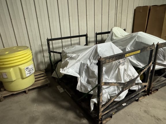 2025 John Deere Z320R Equipment Image0