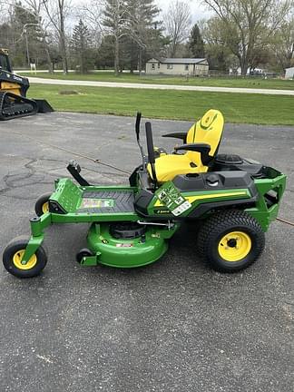 Image of John Deere Z320R equipment image 1