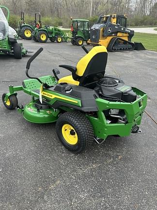 Image of John Deere Z320R equipment image 3