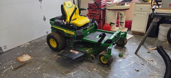 Image of John Deere Z330R Primary image