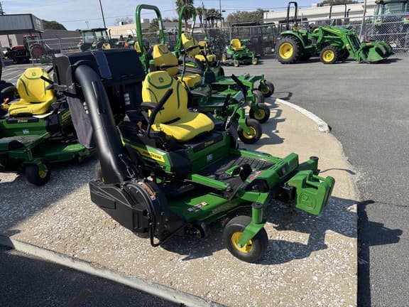 Image of John Deere Z330R equipment image 1