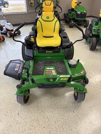 Image of John Deere Z370R equipment image 2