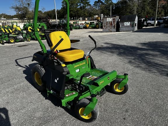 Image of John Deere Z515E equipment image 3