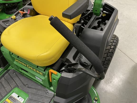 Image of John Deere Z530M equipment image 4