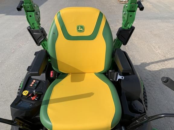Image of John Deere Z545R equipment image 4