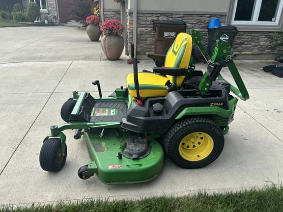 Image of John Deere Z545R equipment image 3