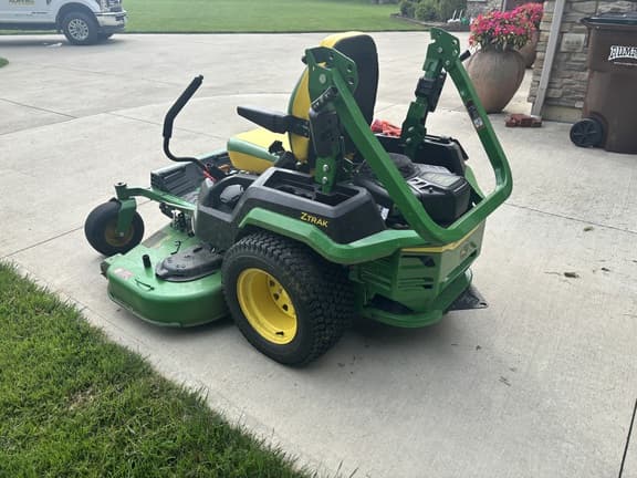 Image of John Deere Z545R equipment image 4