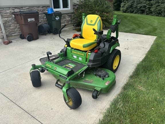 Image of John Deere Z545R equipment image 2
