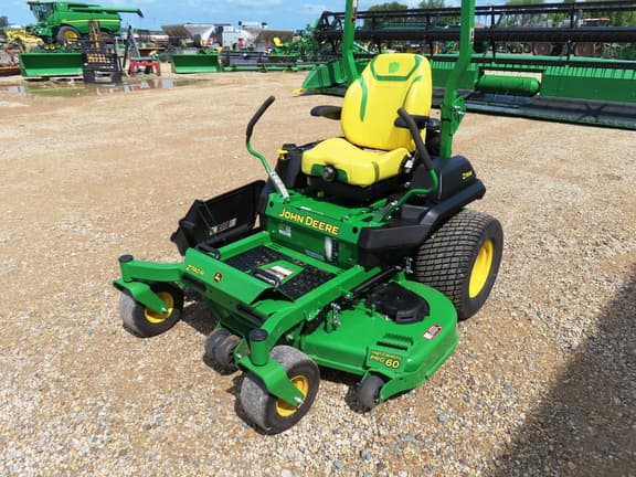 Image of John Deere Z740R equipment image 4
